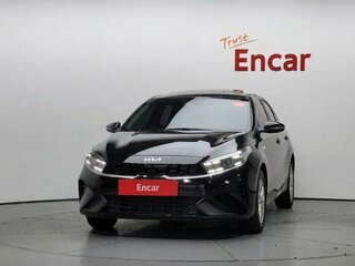 2023 Kia K3 II Рестайлинг, чёрный, 1600000 рублей, вид 2