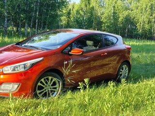 2013 Kia Ceed II, оранжевый, 930000 рублей, вид 1