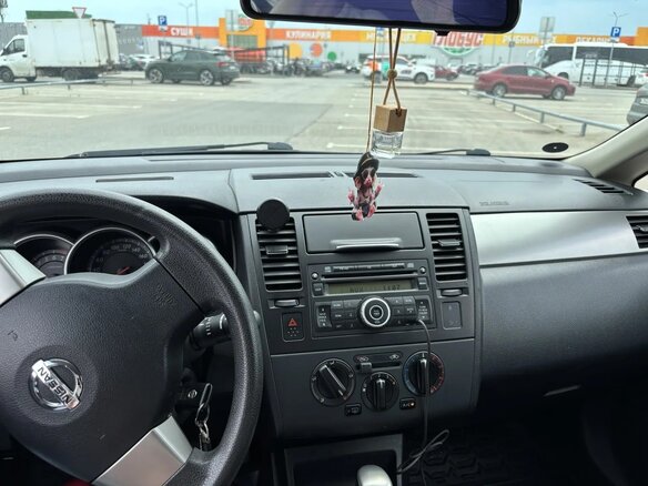 2012 Nissan Tiida I Рестайлинг, коричневый, 850000 рублей - вид 10