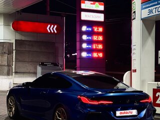 2020 BMW M8 Competition I (F91/F92/F93), синий, 14000000 рублей, вид 4