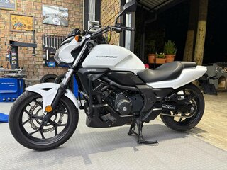 Honda CTX 700