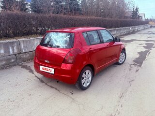 2005 Suzuki Swift AMT III, красный, 399999 рублей, вид 3