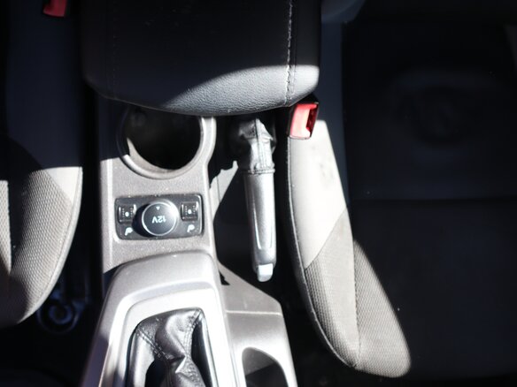 2014 Ford Focus III, серебристый, 625000 рублей - вид 21