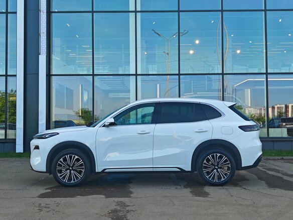 2026 Geely EX5 Гибрид EM-i, белый, 3829990 рублей - вид 6