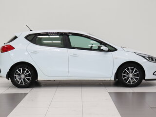 2012 Kia Ceed II, белый, 591000 рублей, вид 3