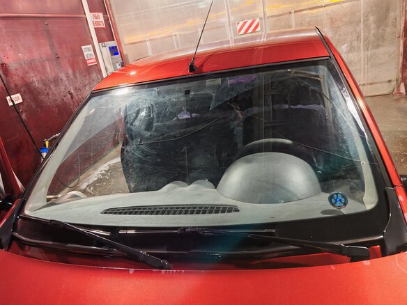 2011 Renault Logan I Рестайлинг, красный - вид 16