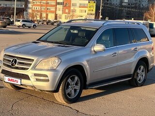 2010 Mercedes-Benz GL-Класс 350 I (X164) Рестайлинг, серебристый, 1650000 рублей, вид 1