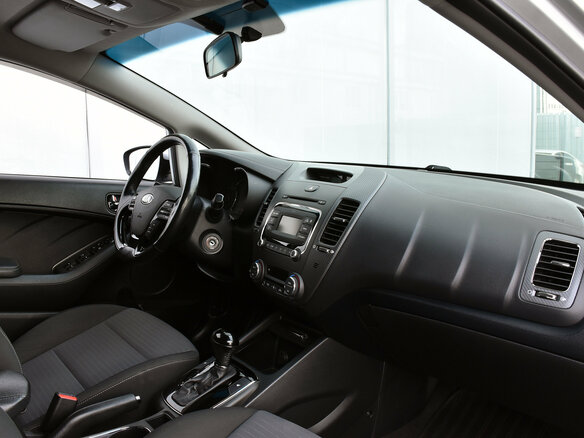 2019 Kia Cerato III Рестайлинг (Classic), серебристый, 1450000 рублей - вид 9