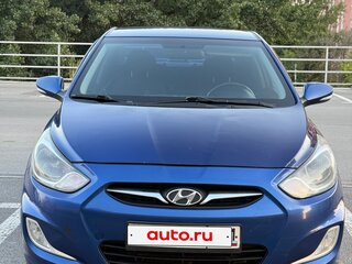 2013 Hyundai Solaris I, синий, 740000 рублей, вид 2