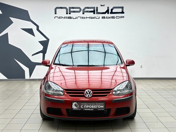 2004 Volkswagen Golf V, красный - вид 1