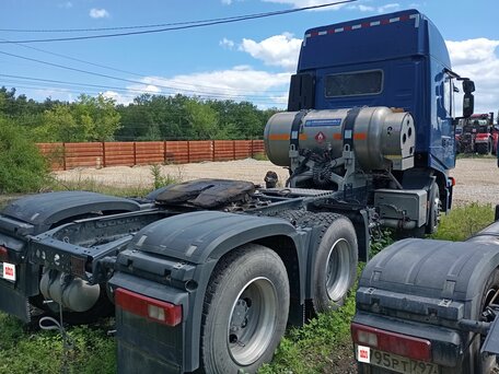 2023 IVECO-Hongyan 6x4 (CQ4256), синий, 3395600 рублей, вид 3