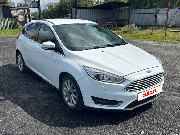 2017 Ford Focus III Рестайлинг, белый, 1290000 рублей - вид 1