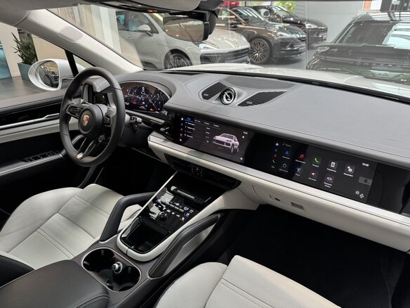 2025 Porsche Cayenne III Рестайлинг, серый - вид 22