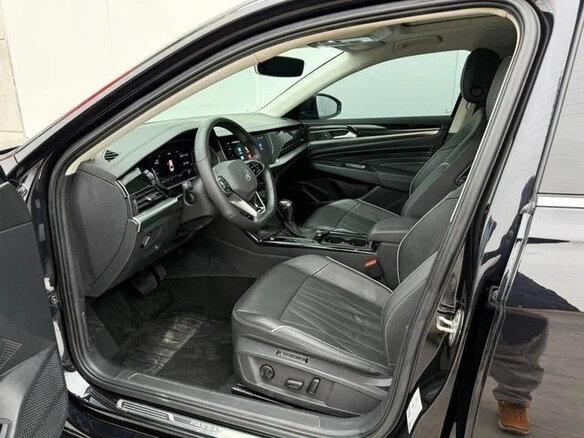 2022 Volkswagen Passat (North America and China) II (China Market) Рестайлинг, чёрный, 1670000 рублей - вид 2
