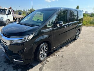 2019 Honda Stepwgn V Рестайлинг, чёрный, 1750000 рублей, вид 3