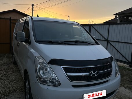 2008 Hyundai Grand Starex I, белый, 899000 рублей, вид 2