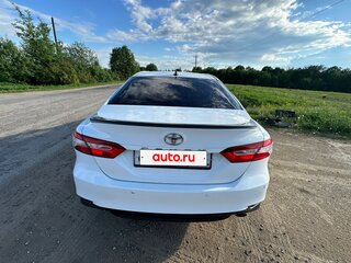 2018 Toyota Camry VIII (XV70), белый, 2270000 рублей, вид 3