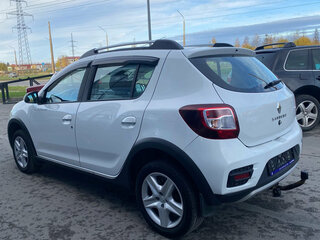 2020 Renault Sandero Stepway II Рестайлинг, белый, 1250000 рублей, вид 5