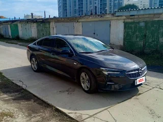 2021 Opel Insignia II Рестайлинг, коричневый, 1950000 рублей, вид 4
