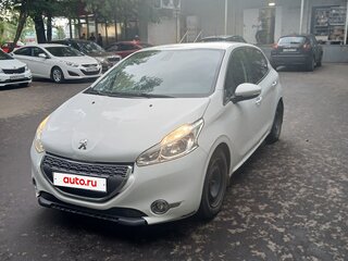 2013 Peugeot 208 I, белый, 500000 рублей, вид 2