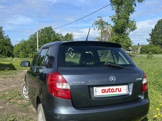 2013 Skoda Fabia II Рестайлинг, серый, 550000 рублей, вид 1