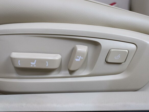 2014 Lexus ES 250 VI, коричневый, 1799000 рублей - вид 19