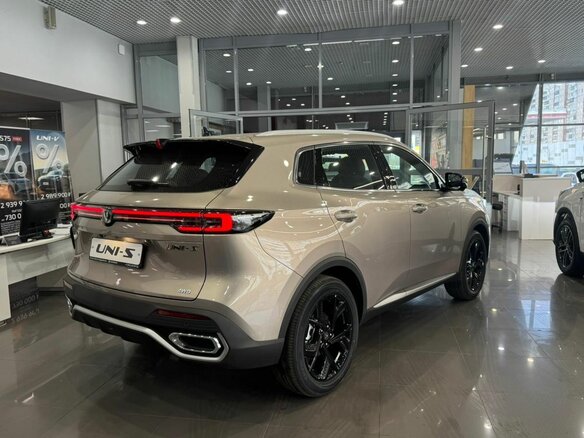 2026 Changan UNI-S I Рестайлинг, коричневый, 3249900 рублей - вид 3