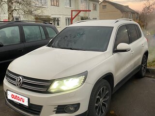 2012 Volkswagen Tiguan I Рестайлинг, белый, 1400000 рублей, вид 2