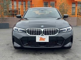 2023 BMW 3 серии 320i VII (G2x) Рестайлинг, чёрный, 2900000 рублей, вид 1