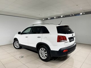 2012 Kia Sorento II, белый, 1597000 рублей, вид 4