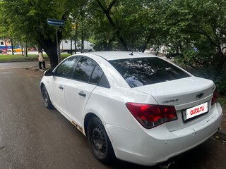 2010 Chevrolet Cruze I, белый, 420000 рублей, вид 4