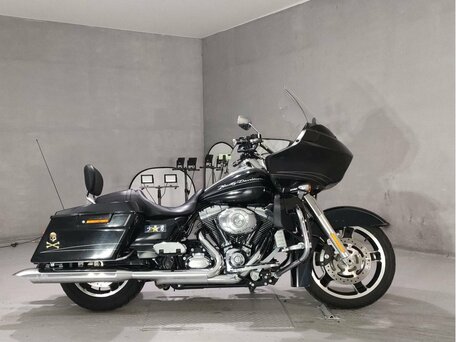 2013 Harley-Davidson Road Glide, чёрный, 1080000 рублей, вид 2