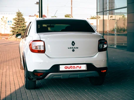 2019 Renault Logan Stepway II Рестайлинг, белый, 1000049 рублей, вид 4