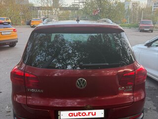 2011 Volkswagen Tiguan I Рестайлинг, красный, 950000 рублей, вид 3