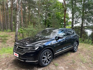 2019 Volkswagen Touareg III, чёрный, 5350000 рублей, вид 5