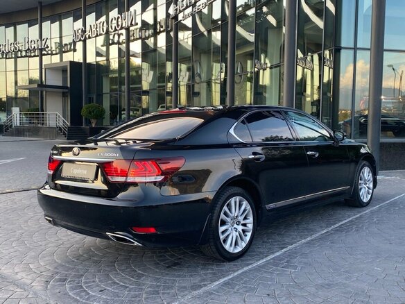 2013 Lexus LS Long 600h L IV Рестайлинг 2, чёрный, 2659000 рублей - вид 1