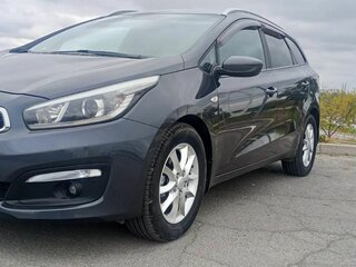 2017 Kia Ceed II Рестайлинг, серый, 1390000 рублей, вид 2