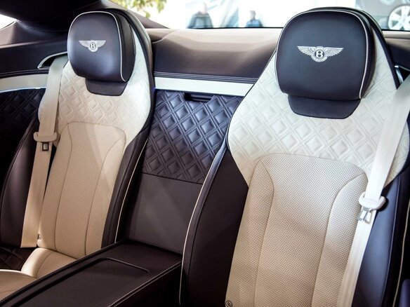 2020 Bentley Continental GT III, серебристый - вид 33