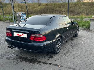 2001 Mercedes-Benz CLK-Класс 200 I (W208) Рестайлинг, чёрный, 370000 рублей, вид 2
