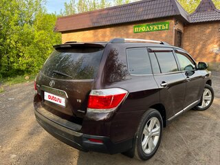 2012 Toyota Highlander II (XU40) Рестайлинг, пурпурный, 2200000 рублей, вид 3
