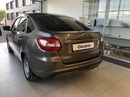 2026 Lada (ВАЗ) Granta I Рестайлинг, коричневый, 1037000 рублей, вид 4