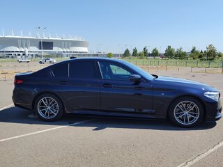2018 BMW 5 серии 520d xDrive VII (G30/G31/G38), синий, 4400000 рублей, вид 5