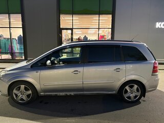 2005 Opel Zafira B, серебристый, 450000 рублей, вид 4