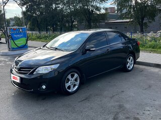 2011 Toyota Corolla X (E140, E150) Рестайлинг, чёрный, 1070000 рублей, вид 1