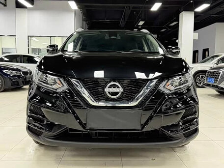 2023 Nissan Qashqai II Рестайлинг, чёрный, 1520000 рублей, вид 2