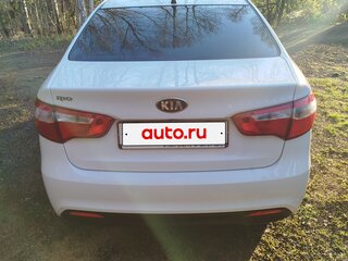 2014 Kia Rio 6-speed III, белый, 889000 рублей, вид 2