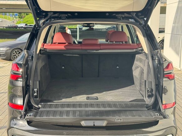 2026 BMW X5 Long 30Li IV (G05/G18) Рестайлинг, чёрный, 9580000 рублей - вид 6