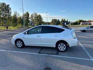 2008 Toyota Prius II Рестайлинг (XW20), белый, 970000 рублей, вид 3