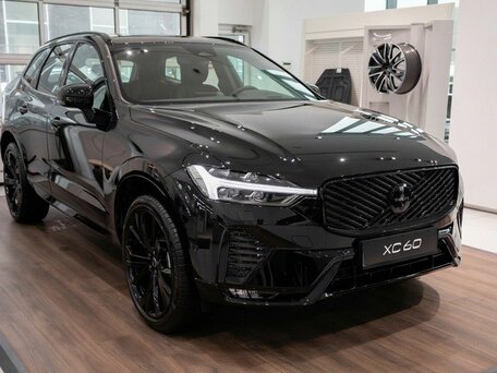 2026 Volvo XC60 II Рестайлинг 2, чёрный, 8900000 рублей, вид 2