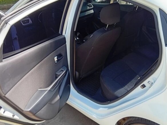 2012 Kia Rio 5-speed III, белый, 680000 рублей - вид 5
